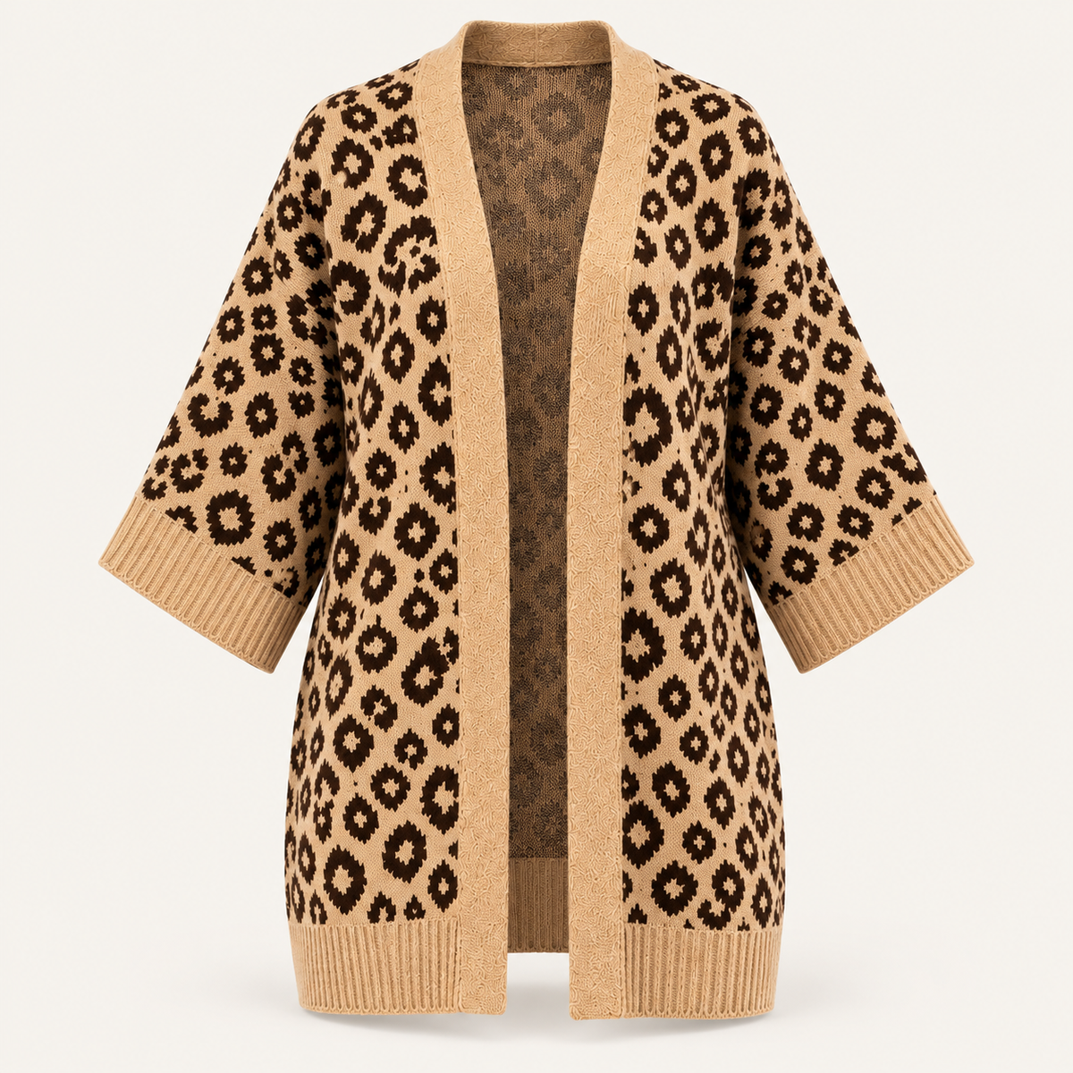Elegant women's cardigan with leopard print