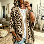 Elegant women's cardigan with leopard print