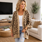 Elegant women's cardigan with leopard print